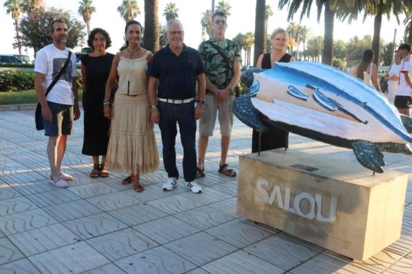 Exposición de tortugas laúd en el paseo Jaume I de Salou