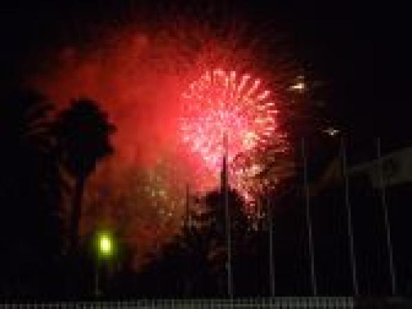 Salou acomiada les Nits Daurades 2012 amb un espectacular castells de focs